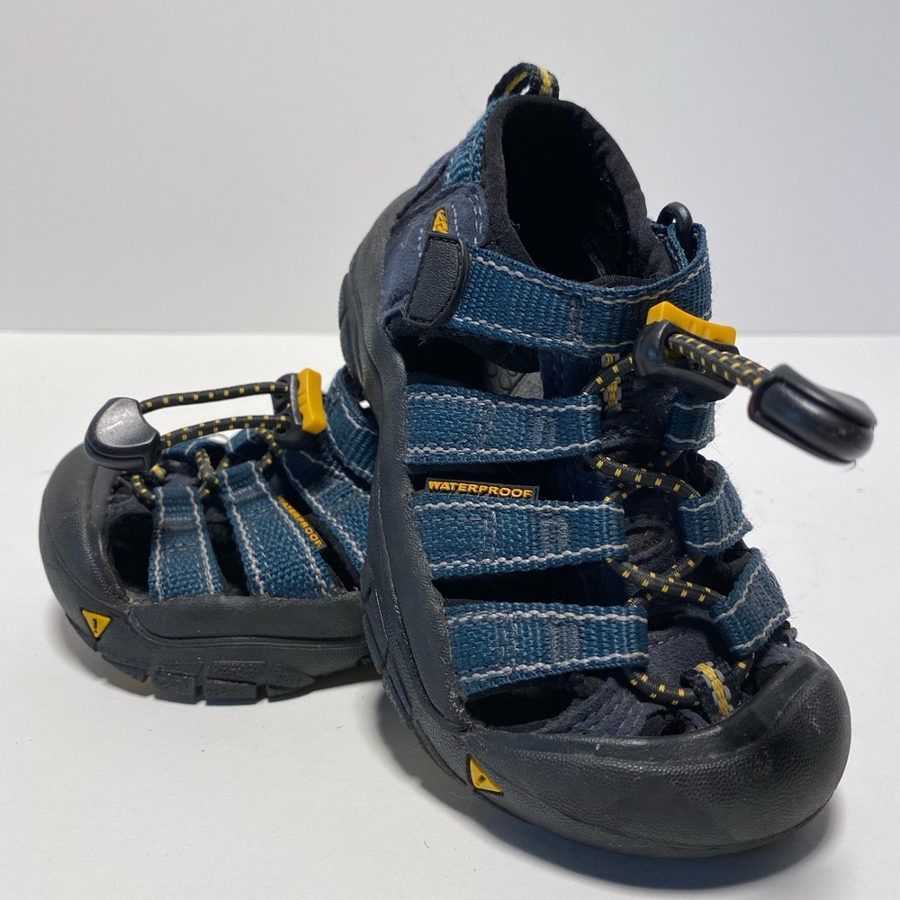 Children’s keen sandals